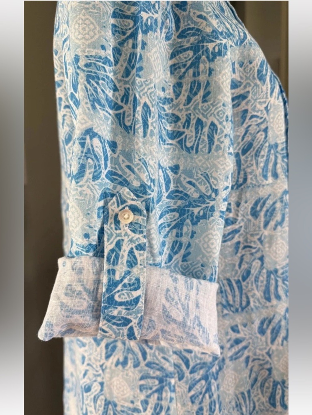 J. McLaughlin Riviera Print Blue Linen Shift Dress Pleated Roll Tab Sleeves Sz M - Picture 4 of 10